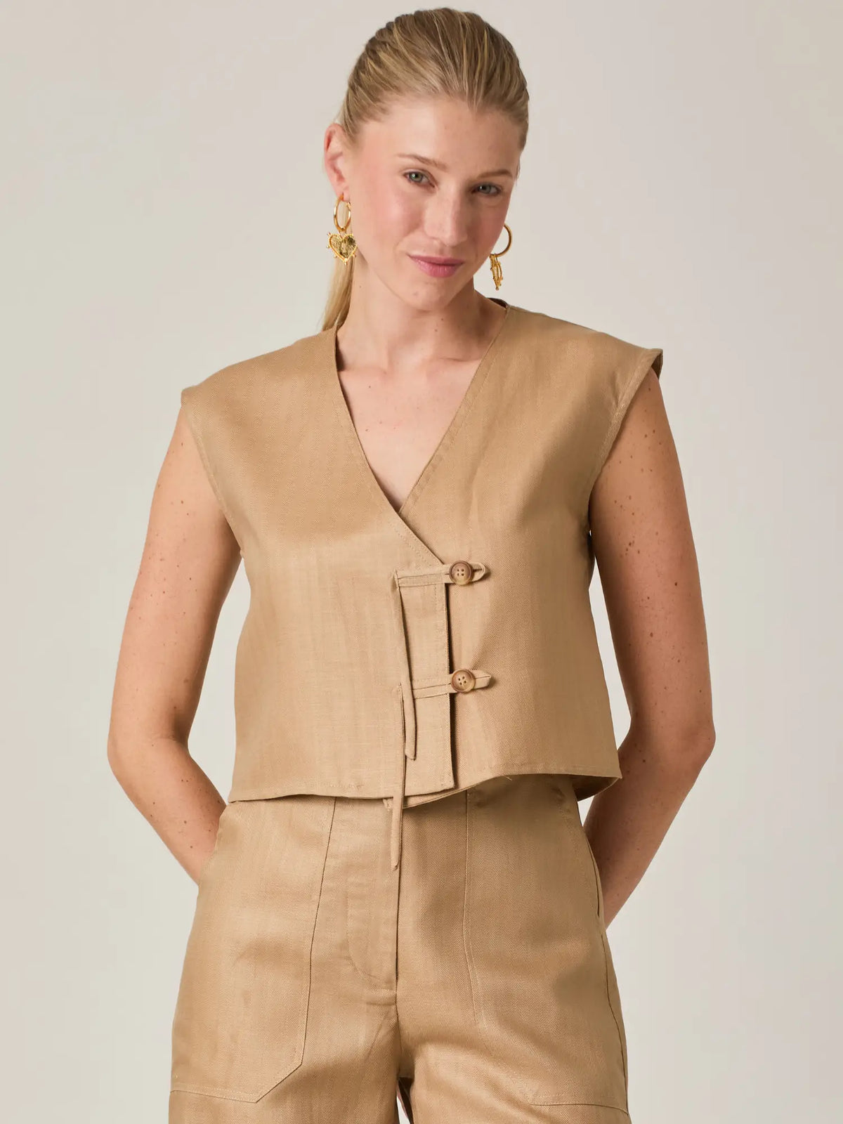 Blusa Jakob Camel