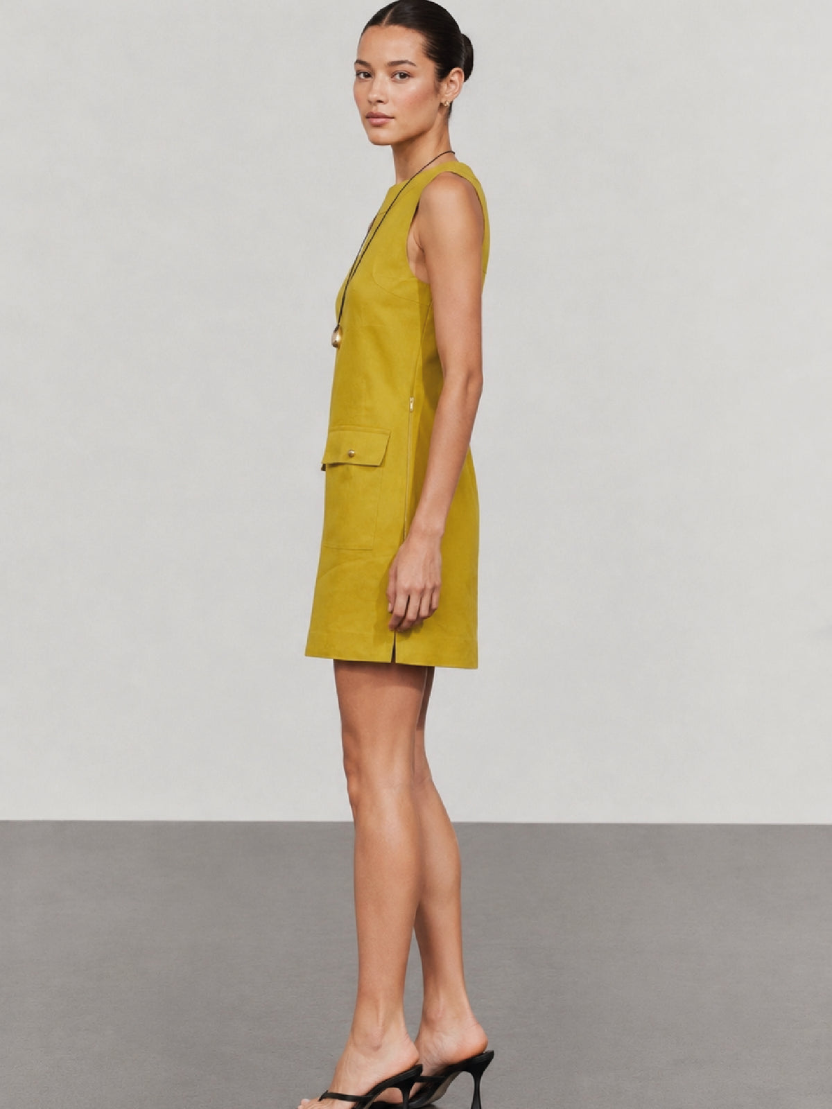 Vestido Corto Gabyna Lima
