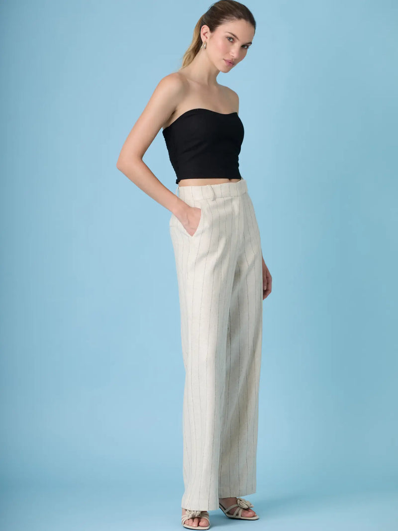 Pantalón Rondine Sand con estilo elegante y silueta alargada para mujer.