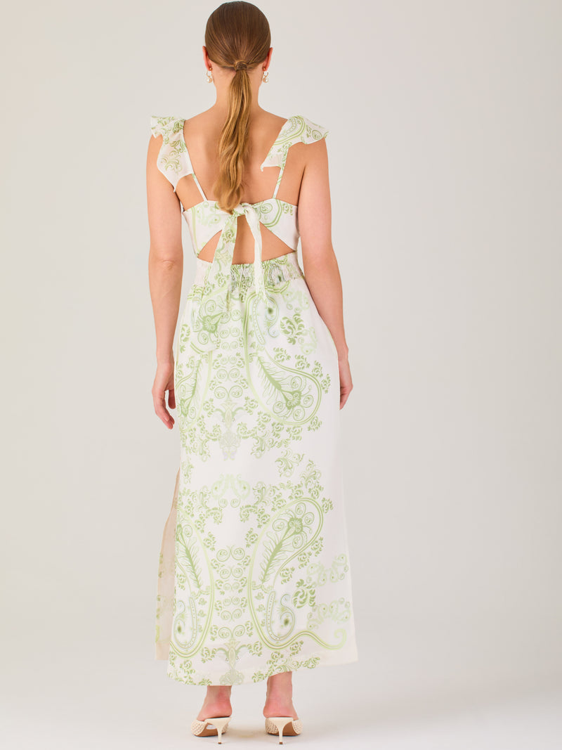 Vestido largo estampado,  con  sutil escote frontal, perfecto para looks elegantes y veraniegos, 

Detalles:

Color: Olivo

Material: 80% Tencel 20% Lino